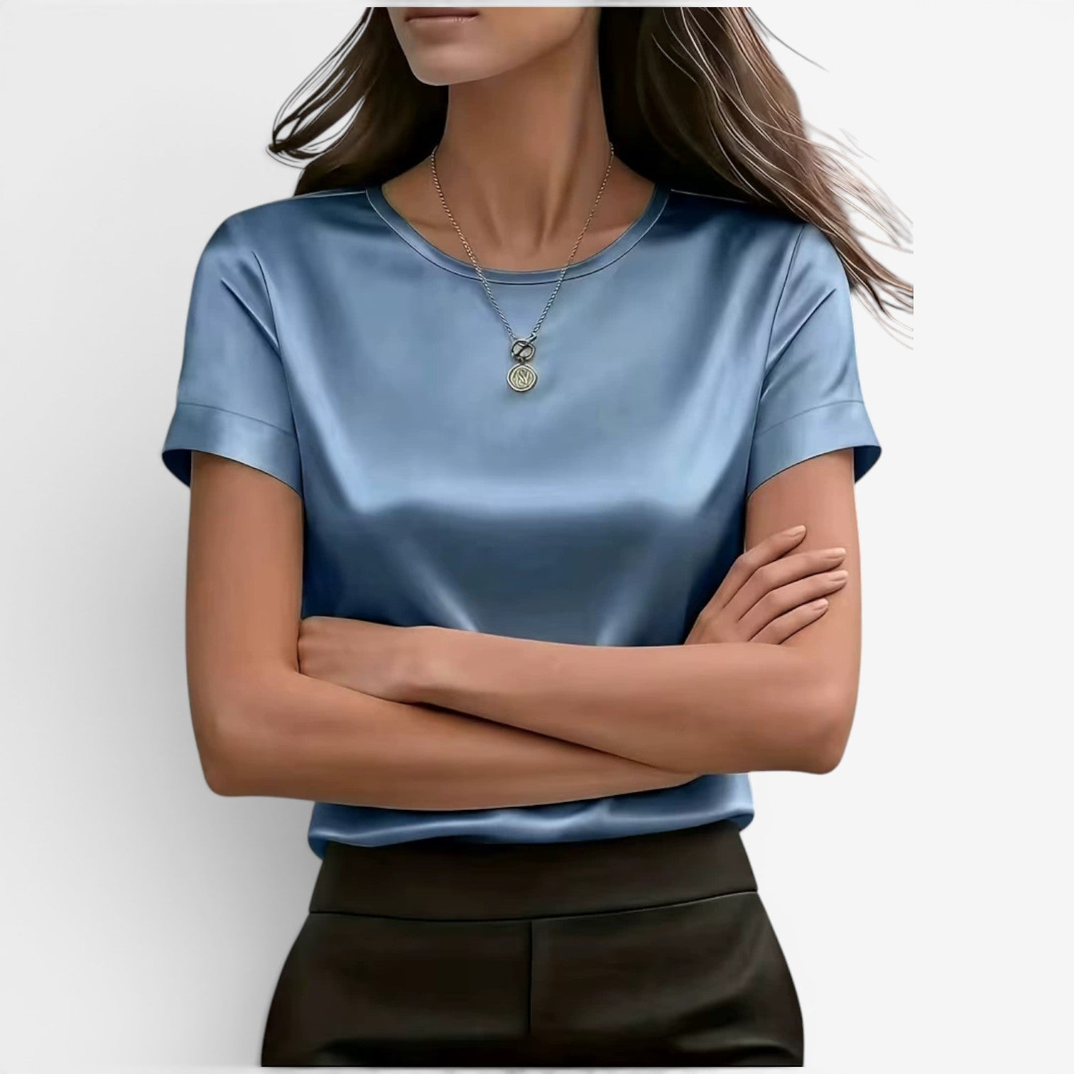 Adina™ T-shirt élégant en satin